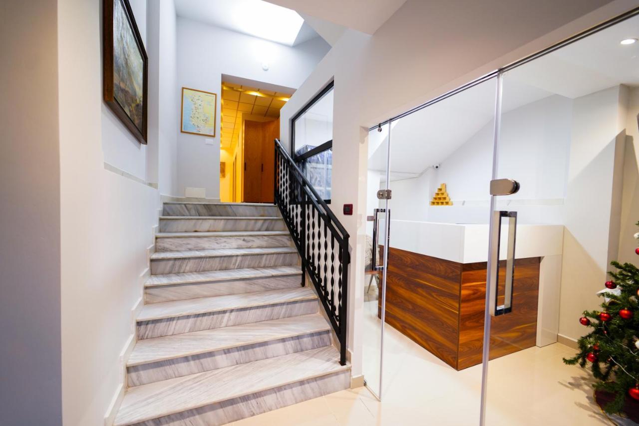 SR99 Hotel Tirana Eksteriør billede