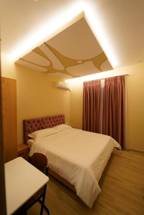 SR99 Hotel Tirana Eksteriør billede